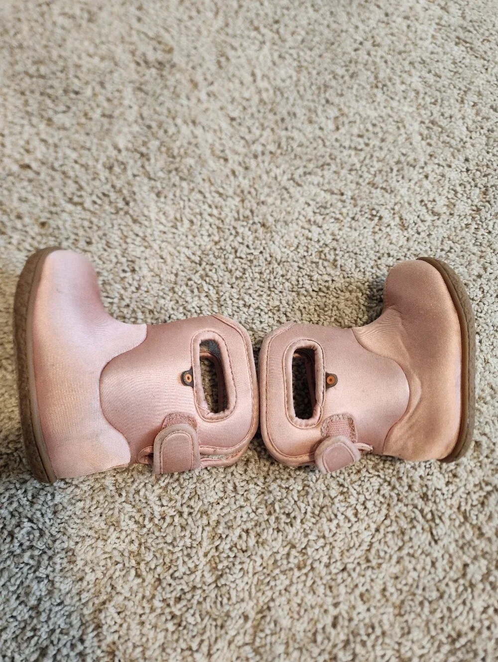 BOGS Baby Waterproof Snowboot Rain Boot Size 6 In Metallic Ballet Pink